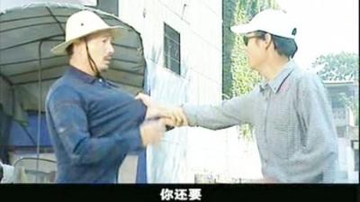 [视]无处藏身：杀人犯潜逃到湖北，做起了拉客生意，却受尽了凌辱