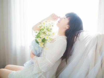 【唯美】浪漫简短生日祝福语（有创意简短生日祝福语）