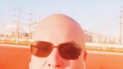 第1911集 在路灯下等人的女孩 上[附音频]