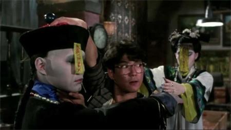 [文]恐怖喜剧《僵尸家族》电影解说文案