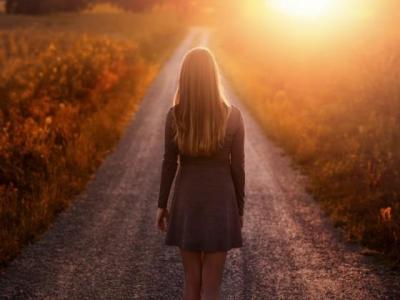 【唯美】无爱封神的句子（爱的走火入魔的句子）