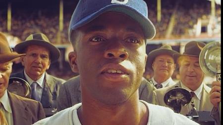 [文]​剧情电影《42号传奇》解说文案