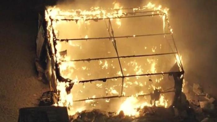 《西风烈》大漠“四大名捕”个个身怀绝技，为抓雌雄大盗，上演生死对决！电影解说文案-[原创首发]-吾爱文案网