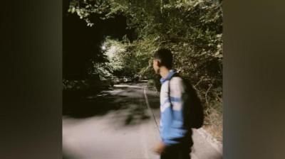 第1569集 厕所里的背影[附音频]