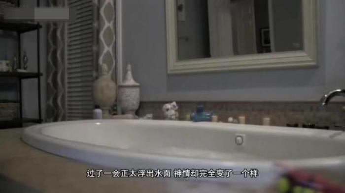 寄宿在我家的小男孩半夜总是偷偷爬上我的床，直到看了监控后··_《《灵动：鬼影实录4》_HenryJoostA-[原创首发]-吾爱文案网