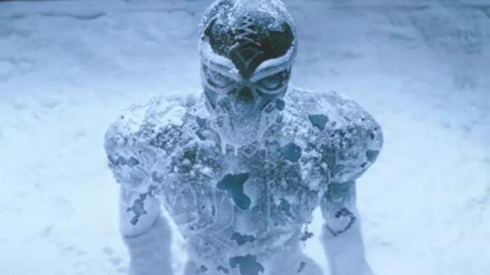 《水银侠》小伙误食剧毒水银，从此血管里淌的都是水银，超能力吊打毒液！.txt电影解说文案-[原创首发]-吾爱文案网