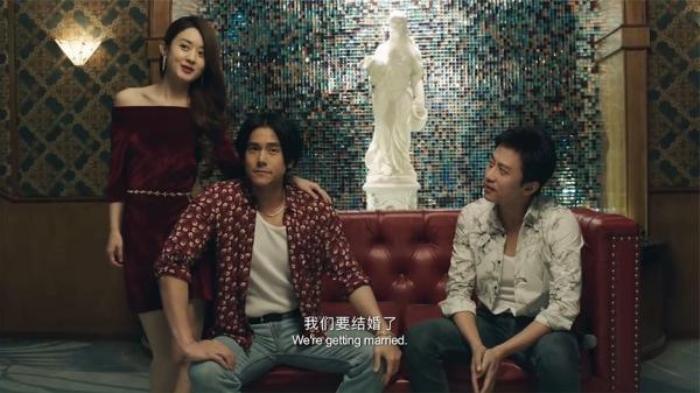 《乘风破浪》：邓超穿越回1998和亲爹当兄弟，差点和亲妈谈恋爱解说文案-[原创首发]-吾爱文案网