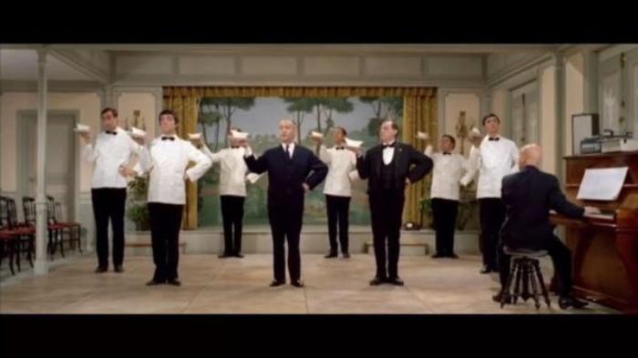 1966年法国电影《大饭店》，模仿希特勒和餐厅里跳舞那段最好笑！_《《巴哈旺大饭店》_ShubhashishB-[原创首发]-吾爱文案网