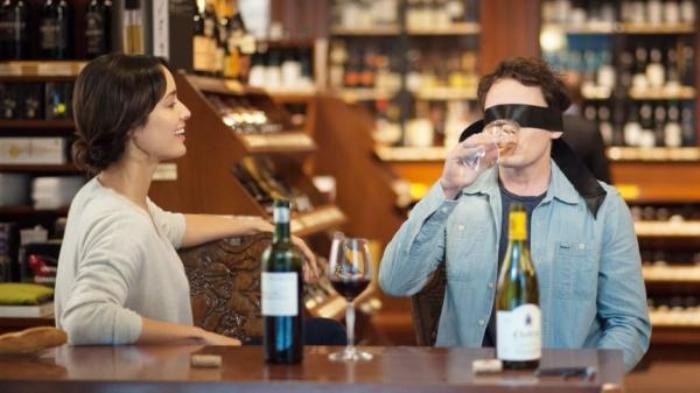 完美的爱情到底是什么？几分钟看完《爱情限时恋未尽》_《《爱情限时恋未尽》_维克多·列文》-[原创首发]-吾爱文案网