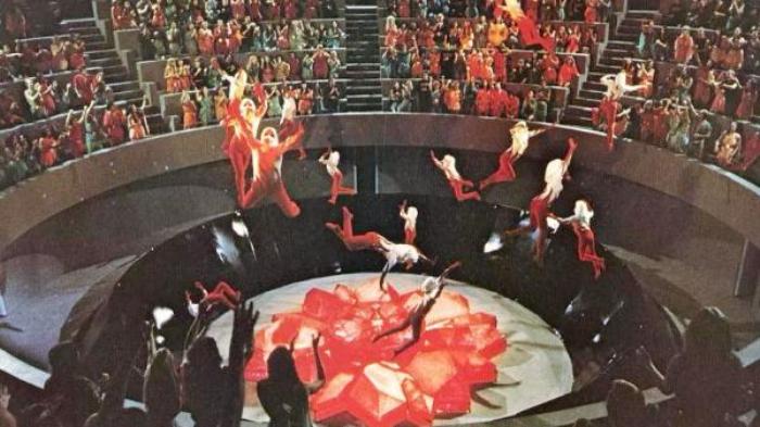 《逃离地下天堂》未来人工智能管理人类，人们都不用再工作，但人均寿命只有30岁电影解说文案-[原创首发]-吾爱文案网