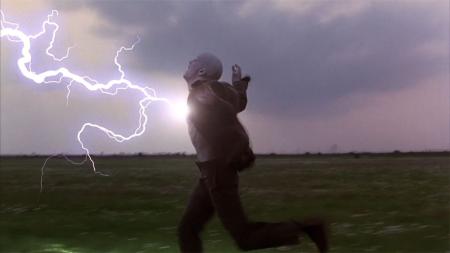 [文]冒险《天火》电影解说文案