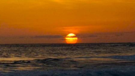 [文]剧情《炙热》电影解说文案（剧情《炙热》电影解说文案怎么写）