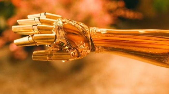 丈夫为妻子打造《金手臂》，结果却害死妻子，连自己的命也没保住电影解说文案-[原创首发]-吾爱文案网