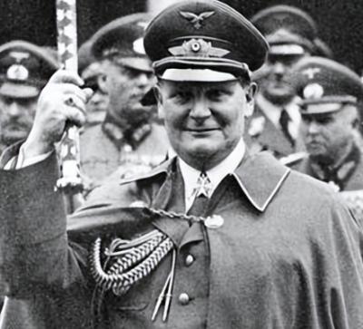 一战英雄：赫尔曼&middot;戈林在空战中的辉煌篇章