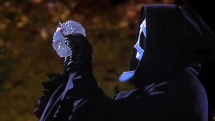 这妹子好辣，杀气溢出屏幕，年度黑马惊悚喜剧堪比《死神来了》电影解说文案-[原创首发]-吾爱文案网