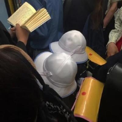 【经典】昨天有多嗨文案（累死也要去嗨的文案）