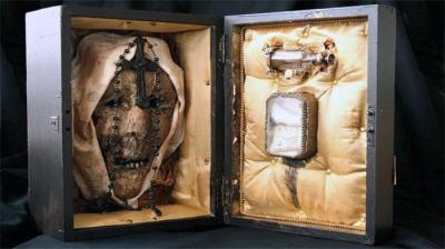 人们在地下室发现7件最可怕的东西，震惊了全世界！