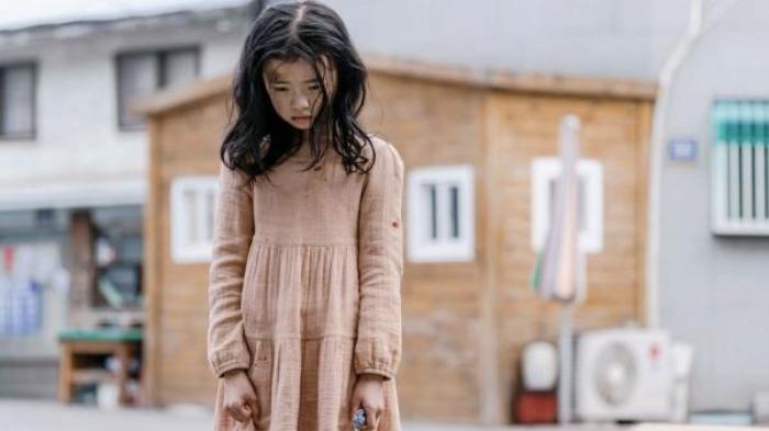 《白小姐》这部电影拍得太真实，像把刀子直戳人心，我不希望你也感同身受电影解说文案-[原创首发]-吾爱文案网