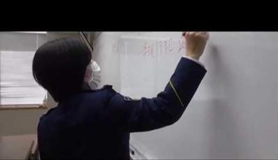 日本警察学校的一天，学生学习警察技能，穿上制服保卫一方平安纪录片日本纪录片(1)-吾爱原创解说文案