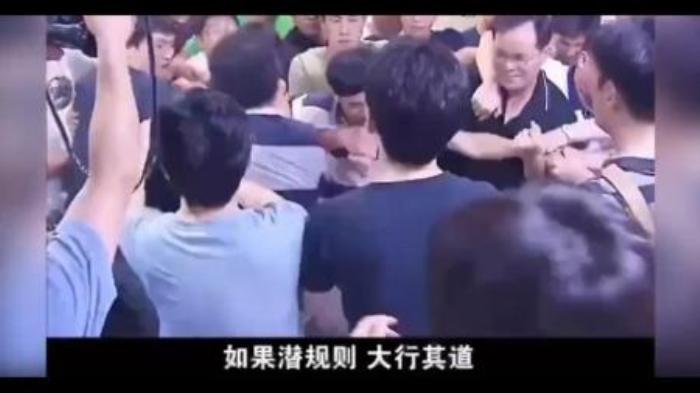 韩国反腐大片《共犯者》-吾爱原创解说文案-[原创首发]-吾爱文案网