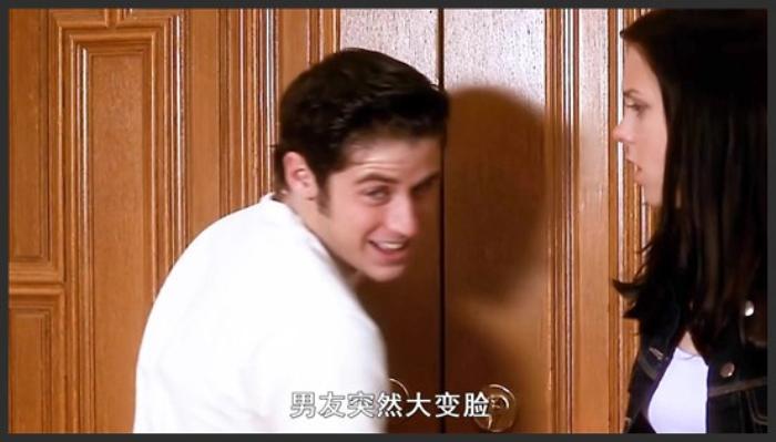 《惊声尖笑》《惊声尖笑》女人看电影吃鸡又剧透，引起公愤还大声回怼，搞笑片《惊声尖笑》《惊声尖笑》-吾爱原创解说文案-[原创首发]-吾爱文案网