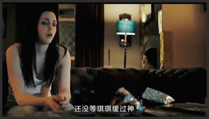 《红气球》入围戛纳的惊悚片《红气球》，怪异女孩深夜与怪物捉迷藏，超恐怖《红气球》-吾爱原创解说文案-[原创首发]-吾爱文案网