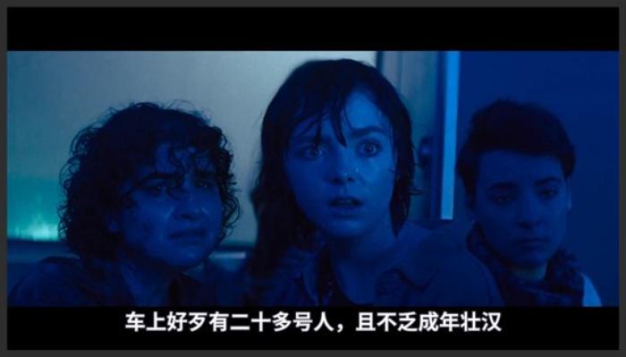 《德州电锯杀人狂》爆笑吐槽2022版《德州电锯杀人狂》：系列最无脑的血浆网大《德州电锯杀人狂前传》-吾爱原创解说文案-[原创首发]-吾爱文案网