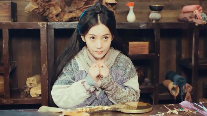 《河妖》电影：女孩是一条千年锦鲤，只有在她喝醉的时候，才会现出真身《河妖》-吾爱原创解说文案-[原创首发]-吾爱文案网