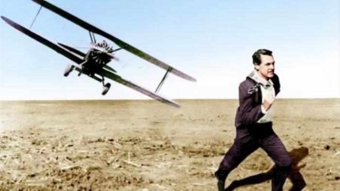 今天咱们继续来讲讲希区柯克的经典作品，1959年上映的《西北偏北》n希区柯克的很多悬疑片都不是自始至终-吾爱原创解说文案-[原创首发]-吾爱文案网