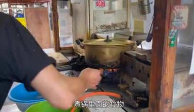 第1集丨日本街头最受欢迎的小吃摊，竟以亲手”烤肉而出名日本美食小吃摊dou来安利纪录片-吾爱原创解说文案