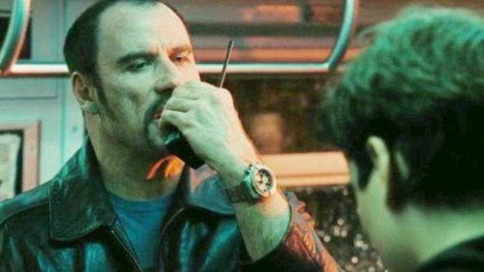 《地铁惊魂》是一部美国的犯罪动作电影，讲述的是劫匪将地铁乘客作为人质，索要一千万赎金，最后却得到了三个亿的故事。犯罪电影、动作电影、惊悚电影、丹泽尔华盛顿、美国电影-吾爱原创解说文案-[原创首发]-吾爱文案网