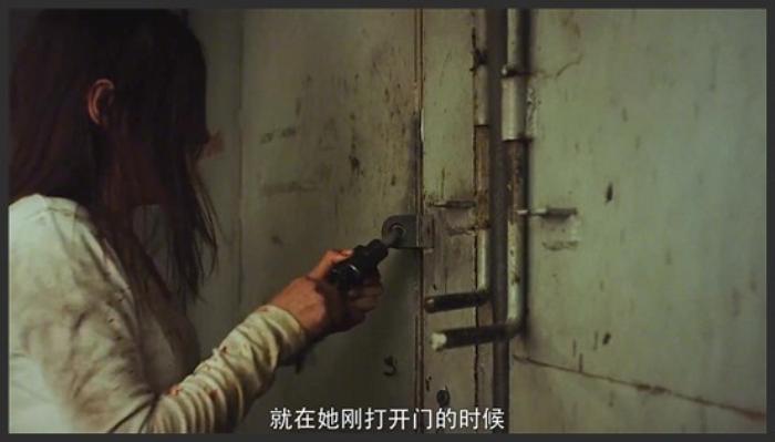 《无眠美人》女孩被当成实验品，进行惨无人道的实验，惊悚电影《无眠美人》《惊悚美人局》-吾爱原创解说文案-[原创首发]-吾爱文案网