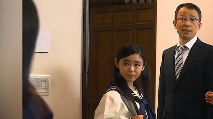 女孩问星期几引家人怪异对待，竟因是克隆人被弃垃圾堆 .姐姐居然是个克隆人-[原创首发]-吾爱文案网