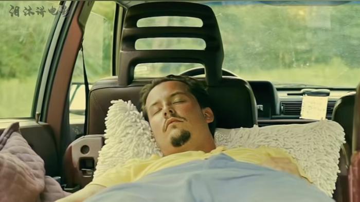 末日世界强哥遇性感女丧尸，和好基友因丧尸选择起争执 .丧尸片解说-[原创首发]-吾爱文案网