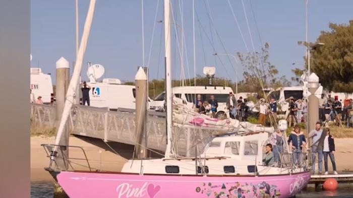 16岁女孩杰西卡驾船环球，历经磨难诠释梦想与勇气的励志传奇 .逐梦大海原型女孩儿-[原创首发]-吾爱文案网