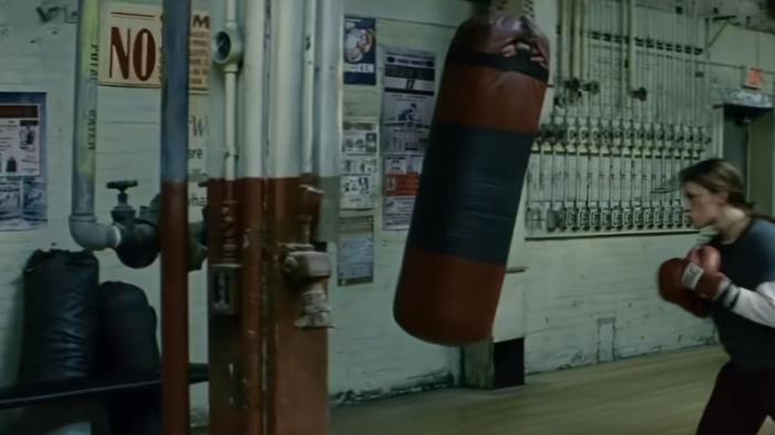 餐厅服务员逐梦拳击台，历经坎坷后与教练谱写遗憾热血传奇 .百万美元宝贝-[原创首发]-吾爱文案网