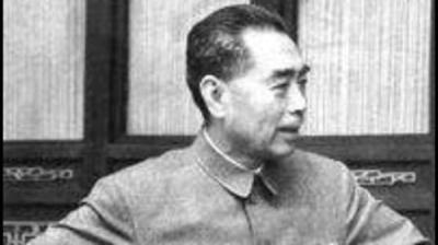 [视]1959年江西省长乘周总理专车到中南海，毛主席看到他后高喊：大哥-原创解说文案