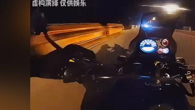 外网爆火灵异视频引关注，亲历者讲述骑车途中遇“女鬼”惊悚事件 .恐怖民间故事