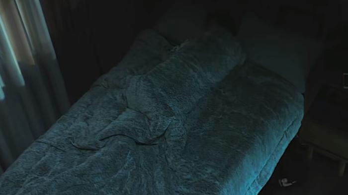 独居女子甄嬛历经门锁危机，遭变态跟踪迫害，险象环生终脱险 .门锁电影-[原创首发]-吾爱文案网