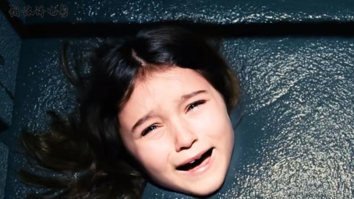 建筑师迷信注灵，家人献祭入地基，这样的建筑你敢住？ .致命围困用水泥杀女孩电影-[原创首发]-吾爱文案网