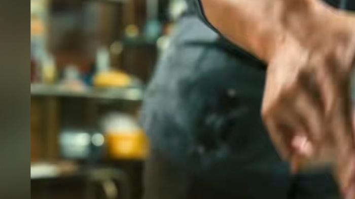 五一档口碑港片《九龙城寨之围城》：陈洛军传奇经历与热血江湖故事 .九龙城寨之围城-[原创首发]-吾爱文案网