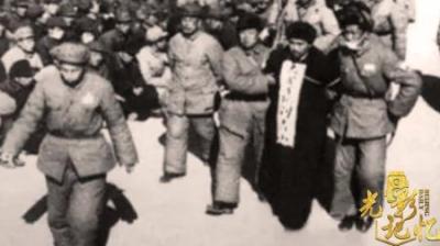 [视]1953年，毛万才因“贪污”被捕，无奈之下坦白：东西是毛主席送的-原创解说文案