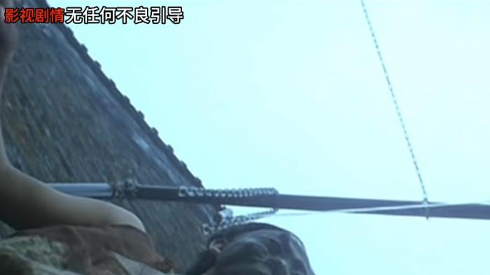 鬼才导演徐克之作，孤岛吃人村秘事，众人挣扎求生与人性交锋 .地狱无门徐克三部曲-[原创首发]-吾爱文案网