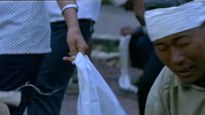 老赵背工友尸体落叶归根，一路历经人生百态尝尽世间冷暖 .落叶归根-[原创首发]-吾爱文案网