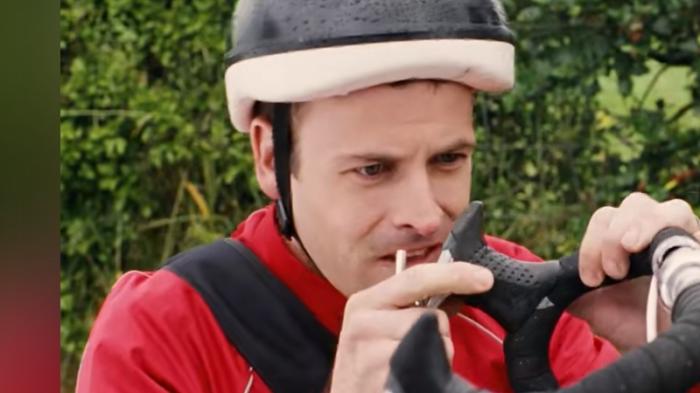 从受欺小伙到“苏格兰飞人”，格兰凭破旧单车破纪录的励志逆袭路 .格拉尔米欧伯利-[原创首发]-吾爱文案网