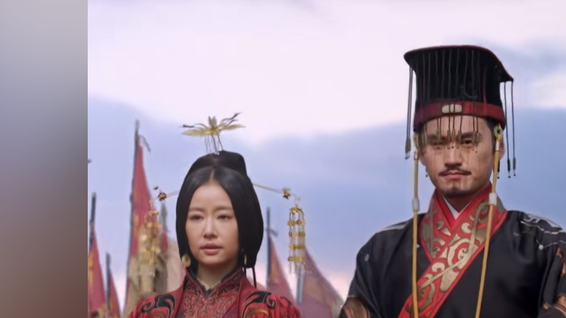 从光武中兴到走向覆灭，深度揭秘东汉王朝195年的跌宕风云 .王莽杀了很多叫刘秀的是真的吗