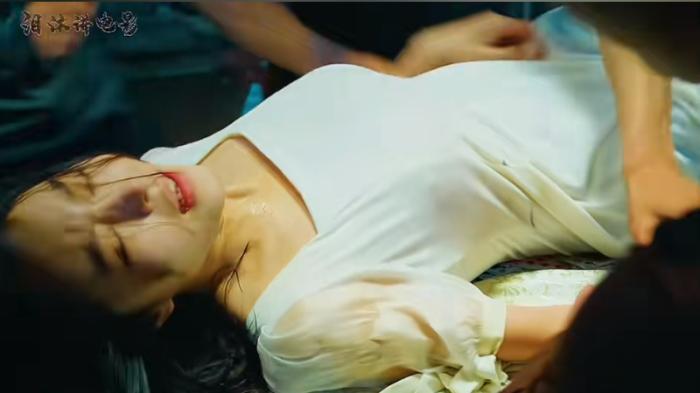 缅北噩梦：女孩遭人贩子折磨，辅警英勇出击解救被困人员 .缅北电影-[原创首发]-吾爱文案网