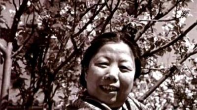 [视]1988年西花厅海棠盛开，回想起周总理，邓颖超：看花的人已经走了-原创解说文案