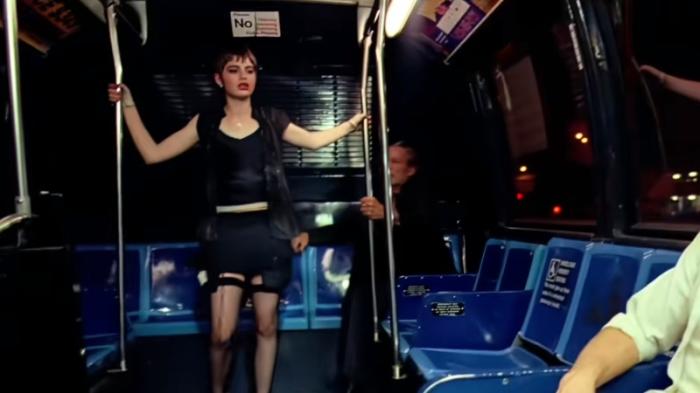 《超脱》：代课老师与问题学生、失足少女的挣扎与救赎故事 .超脱-[原创首发]-吾爱文案网