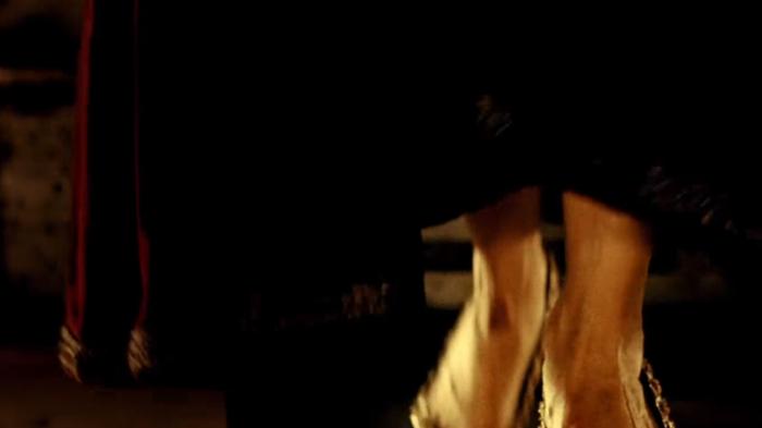 《人皮客栈：萝莉岛式黑暗，美女被拍卖，血腥杀戮与人性挣扎上演》 .人皮客栈-[原创首发]-吾爱文案网